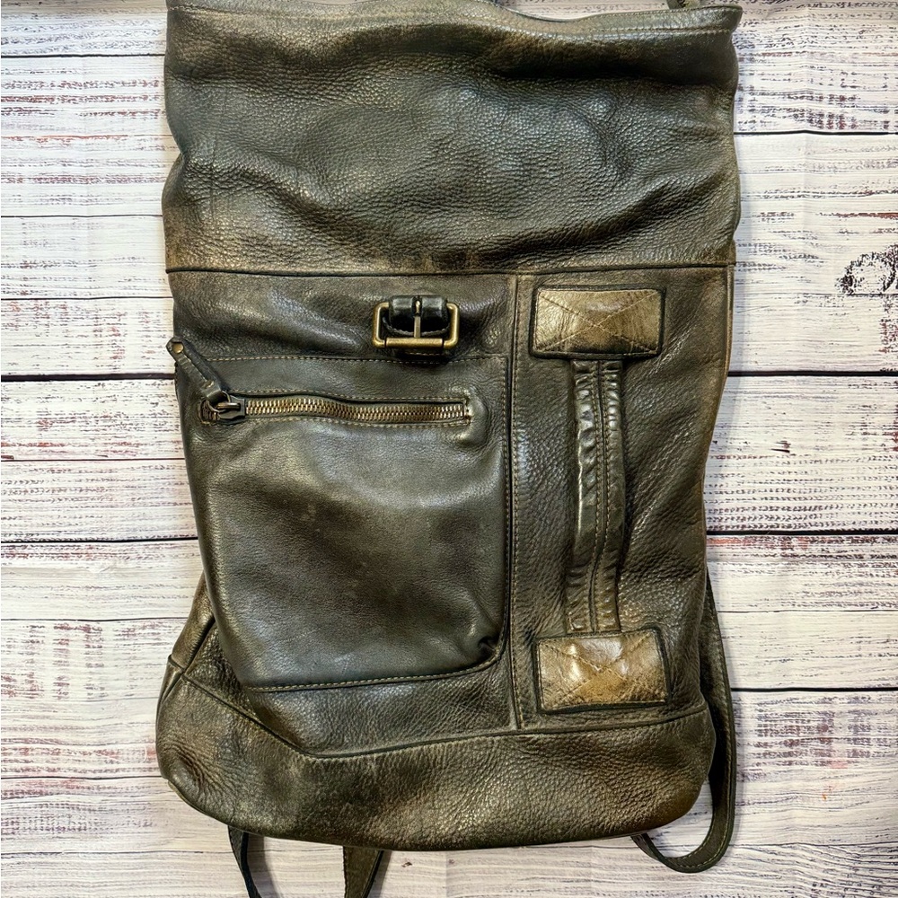 Italian Leather Backpack in Dark Brown (unisex) - Picture 2 of 12